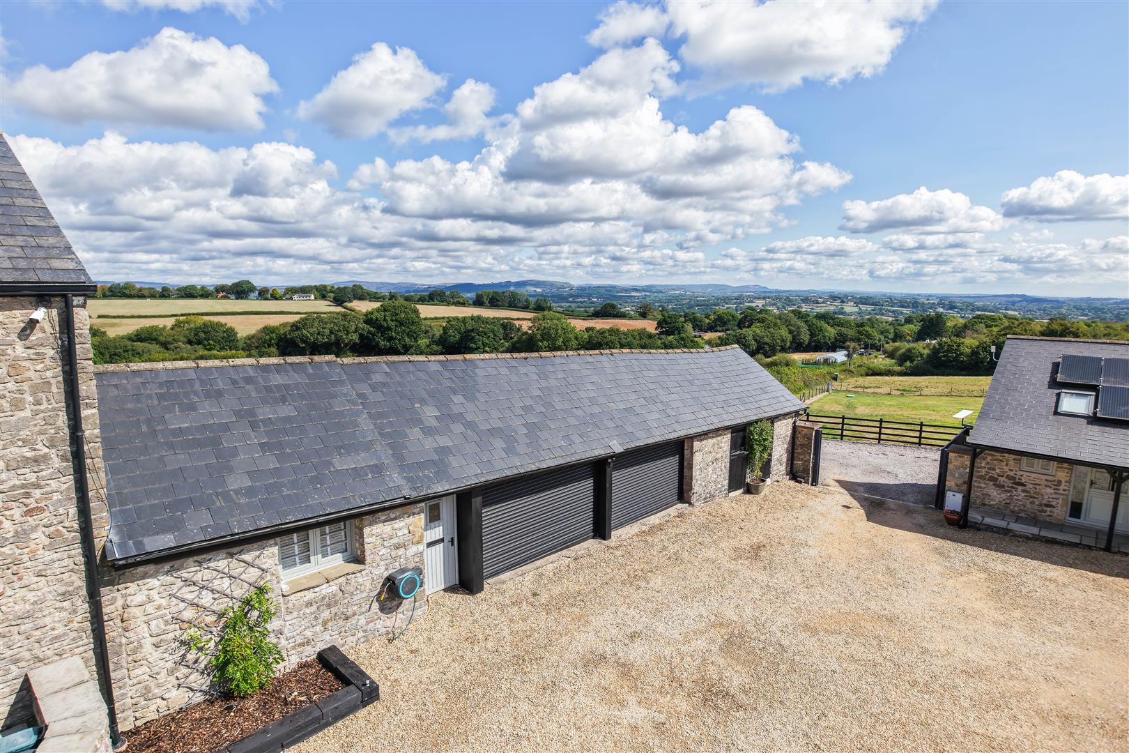 Warren Farm, Pendoylan, Nr Cowbridge, Vale of Glamorgan, CF71 7UJ